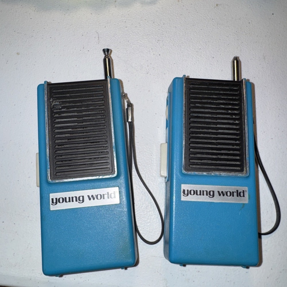 Vintage 1978 Young World 91-011 Walkie Talkies Pair Midland Blue Untested